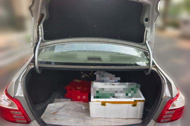 Used Toyota Vios 2011 1.6L GL-i Sunroof Edition MT Trunk