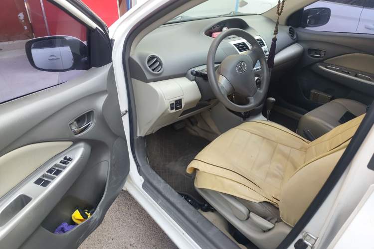 Used Toyota Vios 2011 1.6L GL-i Sunroof Version AT Driver Seat