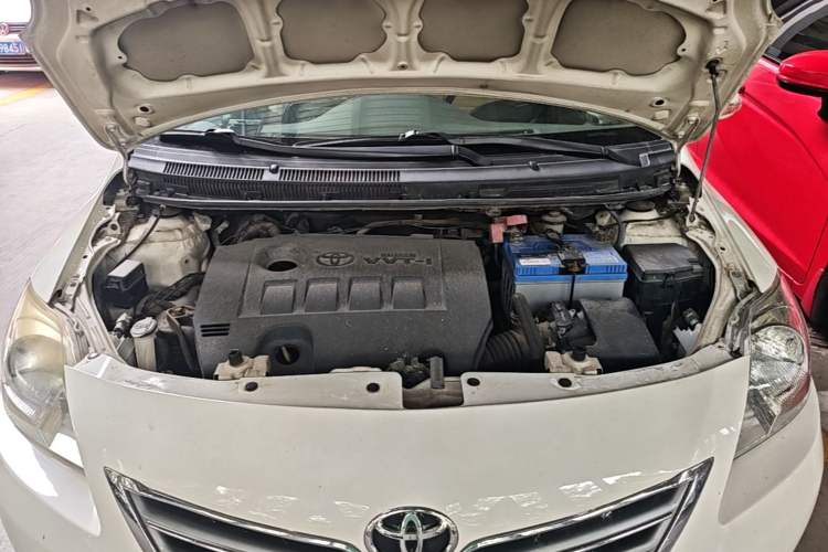 Used Toyota Vios 2011 1.6L GL-i Sunroof Version AT Engine Bay