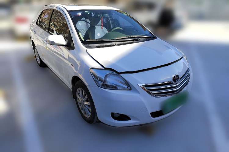 Used Toyota Vios 2011 1.6L GL-i Sunroof Version AT Front Right 45 Deg