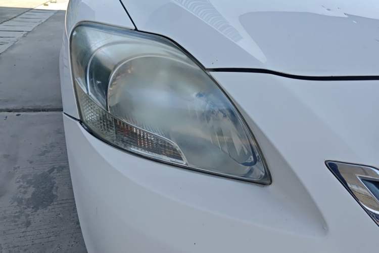 Used Toyota Vios 2011 1.6L GL-i Sunroof Version AT Right Front Headlight