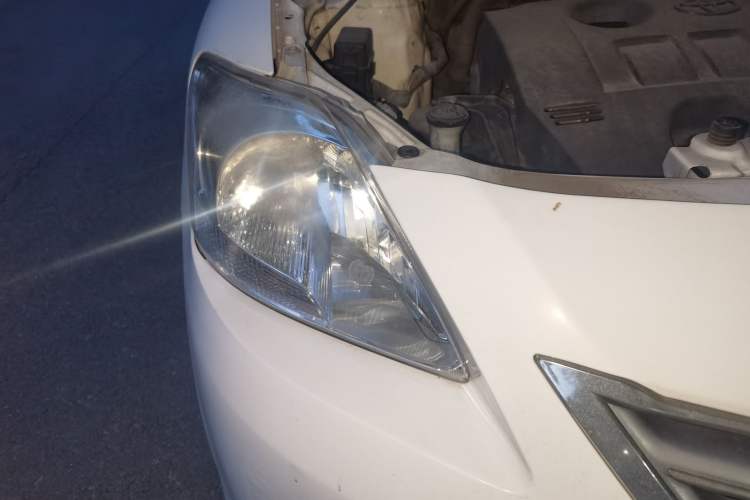 Used Toyota Vios 2011 1.6L GL-i Sunroof Version AT Right Front Headlight