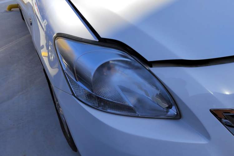 Used Toyota Vios 2011 1.6L GL-i Sunroof Version AT Right Front Headlight