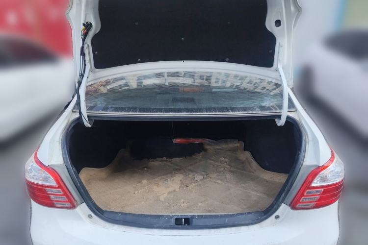 Used Toyota Vios 2011 1.6L GL-i Sunroof Version AT Trunk