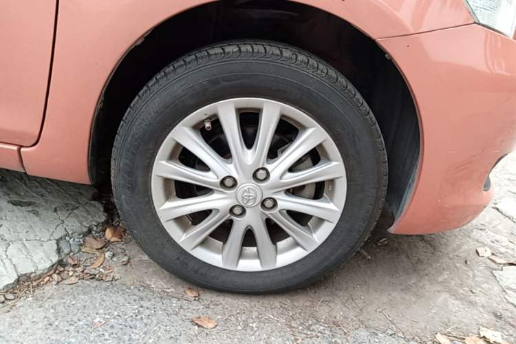 Used Toyota Vios 2013 Special Edition 1.6L GL-i Model with Sunroof Automatic Transmission Right Front Wheel Hub