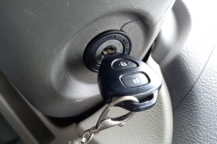 Used Toyota Vios 2013 Special Edition 1.6L GL-i Model with Sunroof Automatic Transmission Vehicle Key