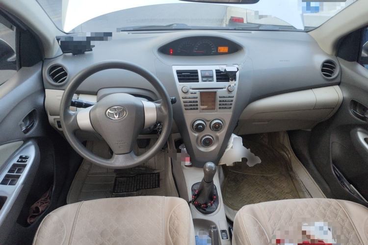 Used Toyota Vios 2013 Special Edition 1.6L GL-i Model with Sunroof Manual Transmission Center Console