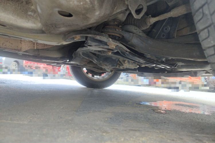 Used Toyota Vios 2013 Special Edition 1.6L GL-i Model with Sunroof Manual Transmission Chassis Front Right