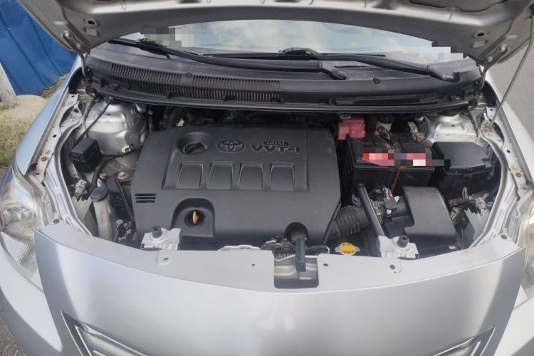 Used Toyota Vios 2013 Special Edition 1.6L GL-i Model with Sunroof Manual Transmission Engine Bay