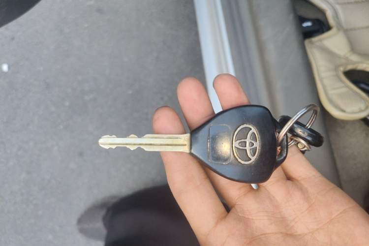 Used Toyota Vios 2013 Special Edition 1.6L GL-i Model with Sunroof Manual Transmission Vehicle Key