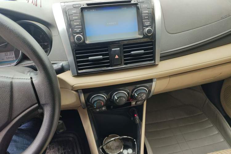 Used Toyota Vios 2014 1.5L Manual ZhiZhen Edition Audio And AC Panel