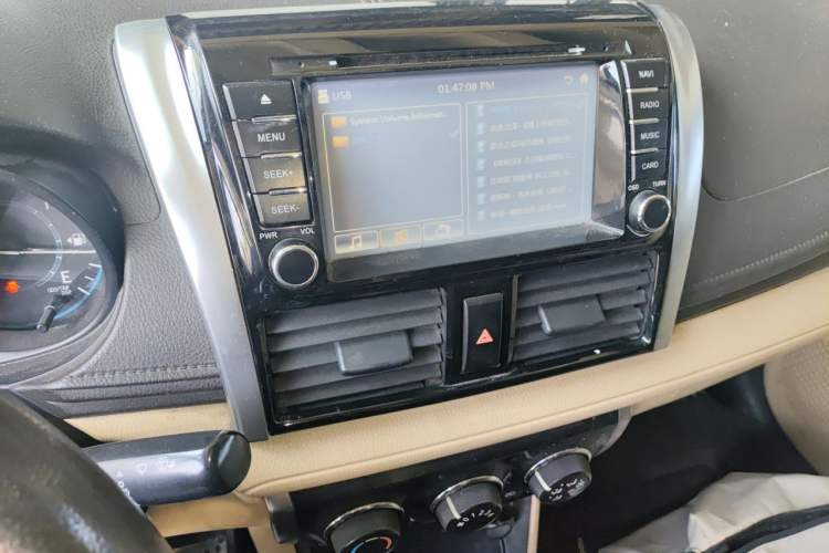 Used Toyota Vios 2014 1.3L Automatic Standard Edition Audio And AC Panel