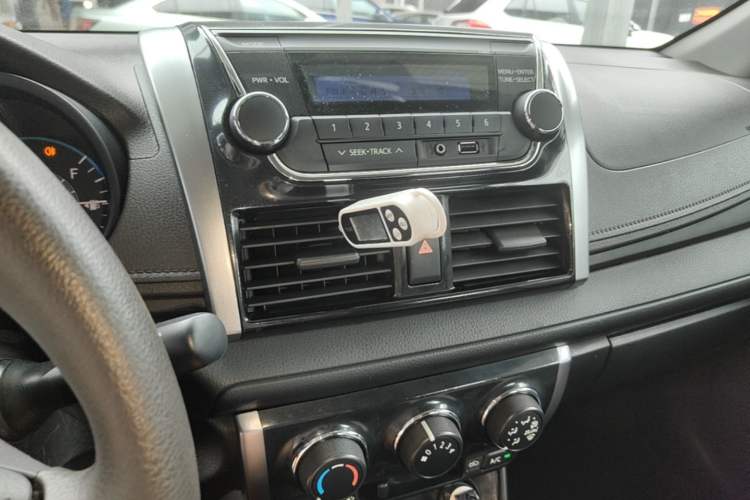 Used Toyota Vios 2014 1.5L Automatic ZhiZhen Edition Audio And AC Panel