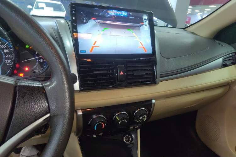 Used Toyota Vios 2014 1.5L Automatic ZhiShang Edition Audio And AC Panel
