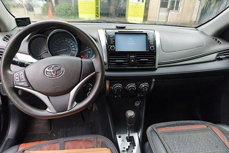 Used Toyota Vios 2014 1.5L Automatic Smart Edition Center Console