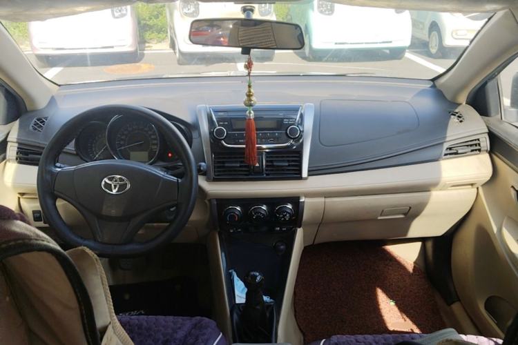 Used Toyota Vios 2014 1.5L Manual ZhiZhen Edition Center Console