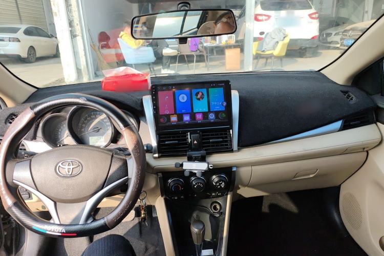 Used Toyota Vios 2014 1.5L Automatic ZhiShang Edition Center Console