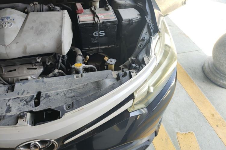 Used Toyota Vios 2014 1.3L Automatic Standard Edition Engine Bay Left