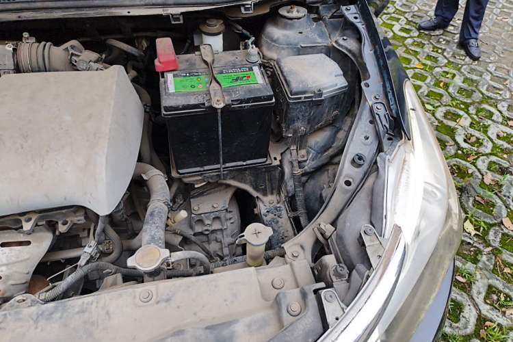 Used Toyota Vios 2014 1.5L Automatic Smart Edition Engine Bay Left