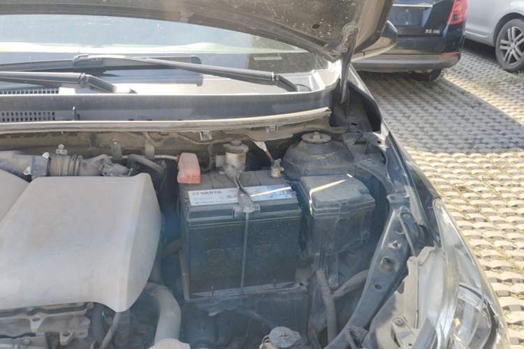 Used Toyota Vios 2014 1.5L Manual ZhiZhen Edition Engine Bay Left