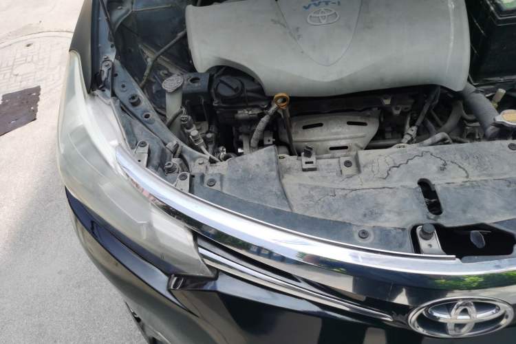 Used Toyota Vios 2014 1.3L Automatic ZhiShang Edition Engine Bay Right