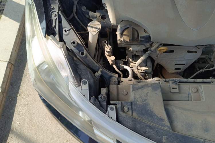 Used Toyota Vios 2014 1.3L Manual Xiang Edition Engine Bay Right