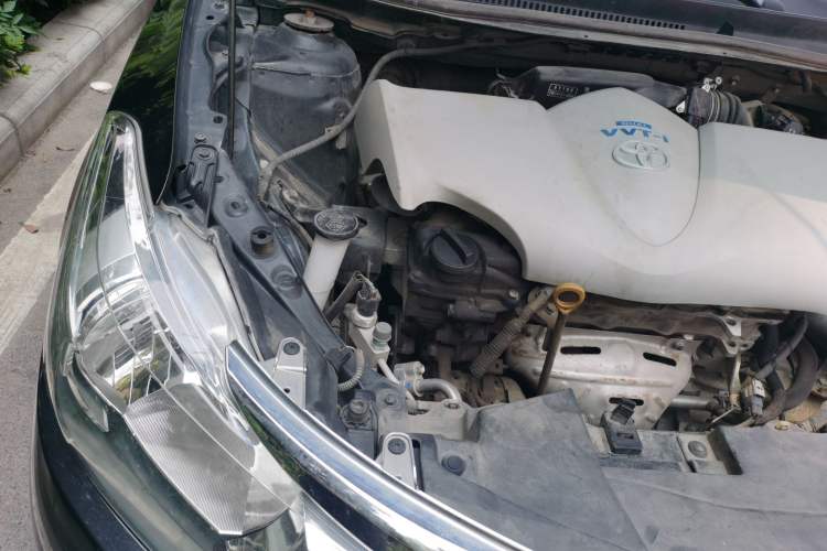 Used Toyota Vios 2014 1.5L Manual ZhiShang Edition Engine Bay Right