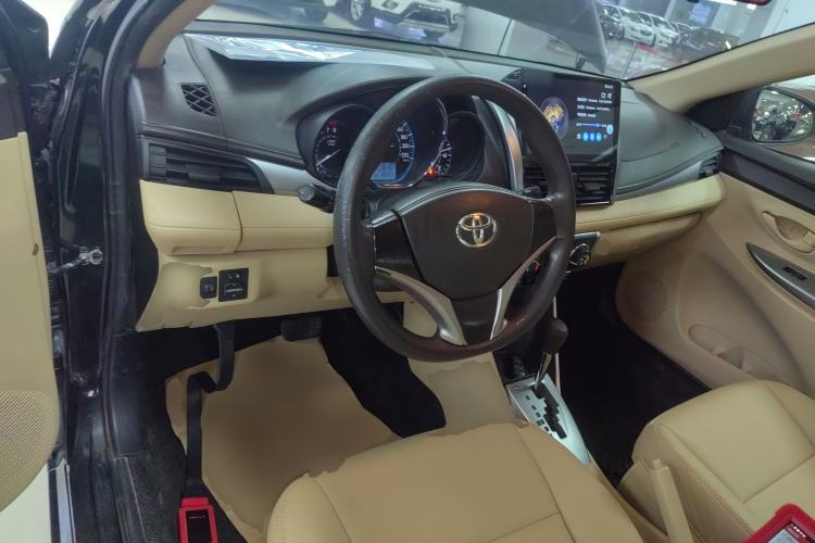 Used Toyota Vios 2014 1.5L Automatic ZhiShang Edition Interior 2