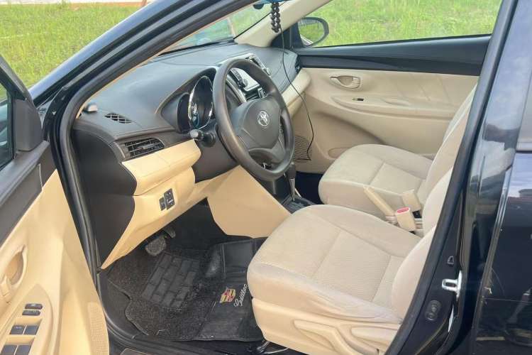 Used Toyota Vios 2014 1.5L Automatic ZhiZhen Edition Interior 2