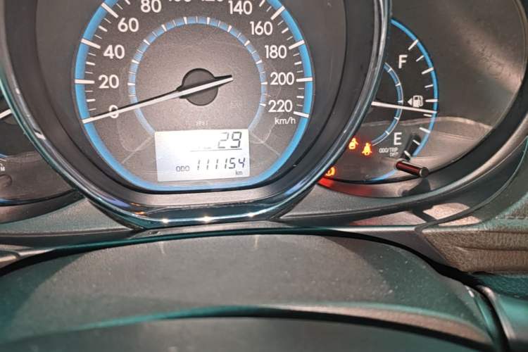 Used Toyota Vios 2014 1.5L Manual ZhiZhen Edition Odometer Close Up