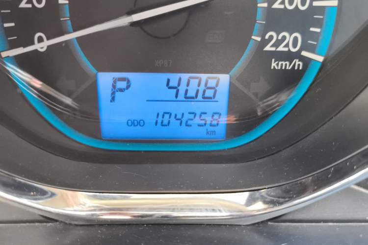 Used Toyota Vios 2014 1.5L Automatic ZhiZhen Edition Odometer Close Up