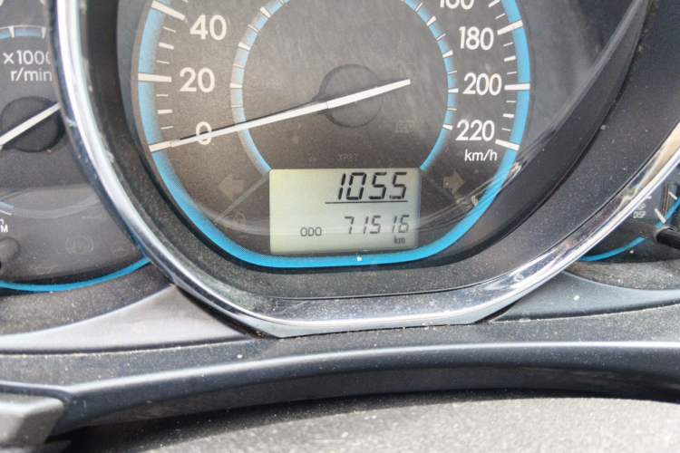 Used Toyota Vios 2014 1.5L Manual ZhiZhen Edition Odometer Close Up