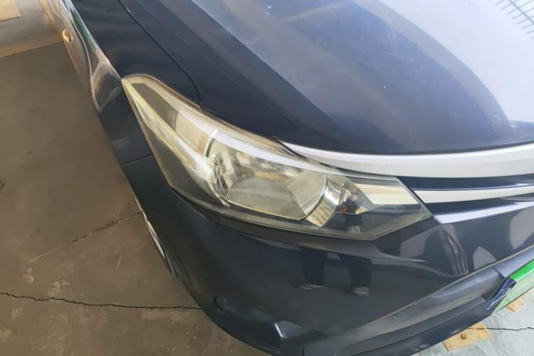 Used Toyota Vios 2014 1.3L Automatic Standard Edition Right Front Headlight