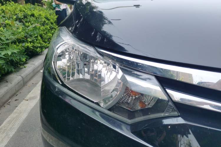 Used Toyota Vios 2014 1.5L Manual ZhiShang Edition Right Front Headlight