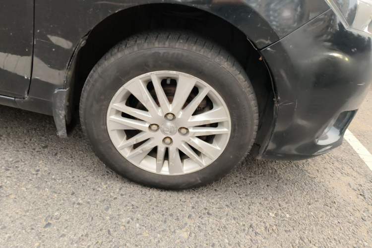 Used Toyota Vios 2014 1.5L Automatic ZhiZhen Edition Right Front Wheel Hub