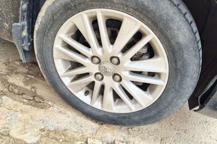 Used Toyota Vios 2014 1.5L Manual ZhiZhen Edition Right Front Wheel Hub