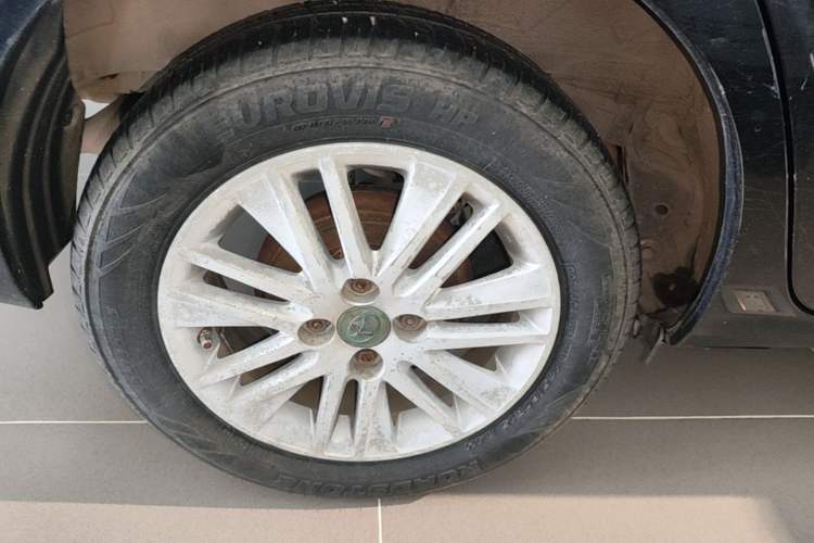 Used Toyota Vios 2014 1.5L Automatic ZhiZhen Edition Right Rear Wheel Hub