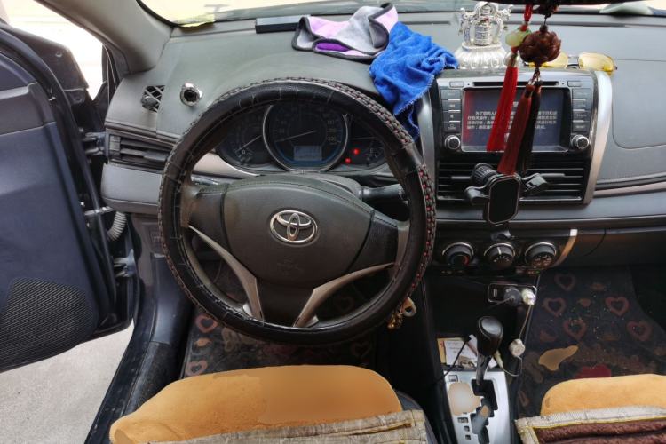 Used Toyota Vios 2014 1.3L Automatic ZhiShang Edition Steering Wheel