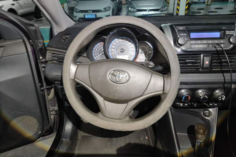 Used Toyota Vios 2014 1.3L Automatic Standard Edition Steering Wheel