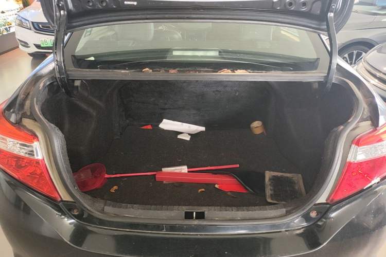 Used Toyota Vios 2014 1.5L Automatic ZhiZhen Edition Trunk