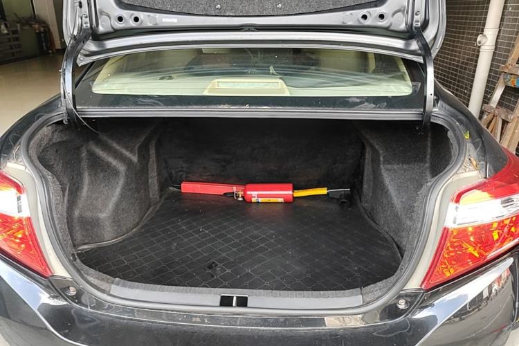 Used Toyota Vios 2014 1.5L Automatic ZhiZhen Edition Trunk