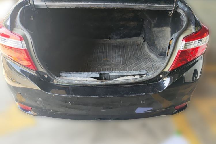 Used Toyota Vios 2014 1.3L Automatic Standard Edition Trunk