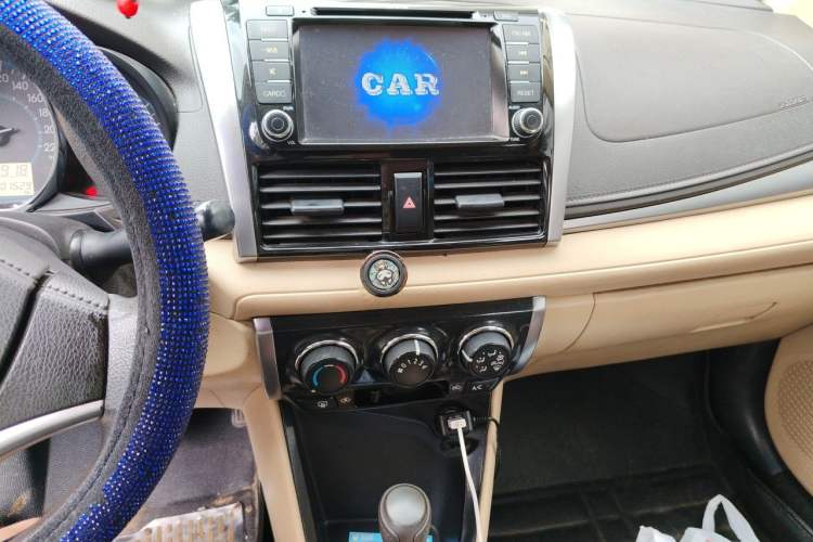 Used Toyota Vios 2014 1.5L Automatic ZhiShang Edition Audio And AC Panel