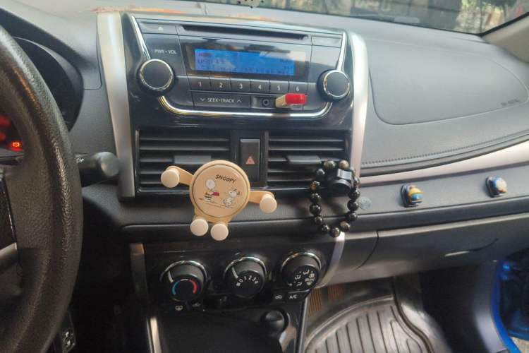 Used Toyota Vios 2014 1.5L Automatic ZhiShang Edition Audio And AC Panel