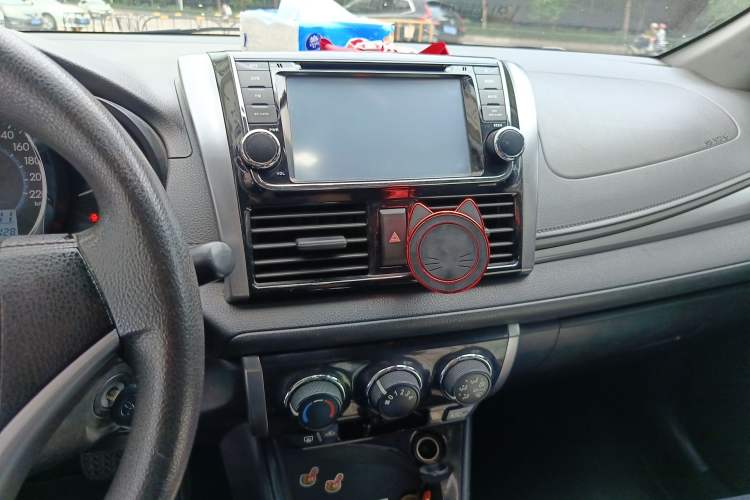 Used Toyota Vios 2014 1.5L Automatic ZhiShang Edition Audio And AC Panel
