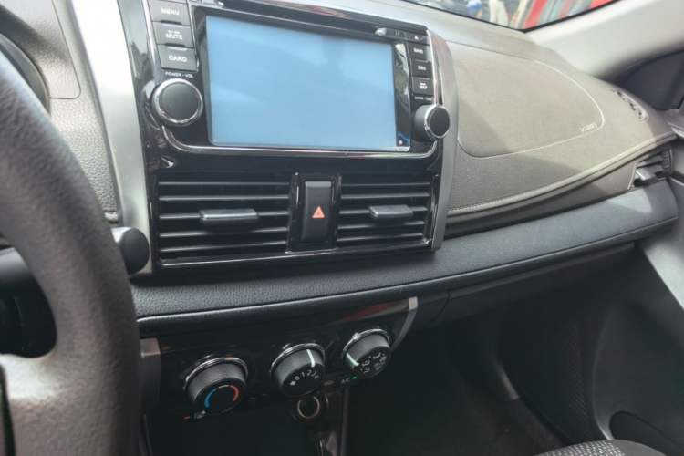 Used Toyota Vios 2014 1.5L Automatic ZhiZhen Edition Audio And AC Panel
