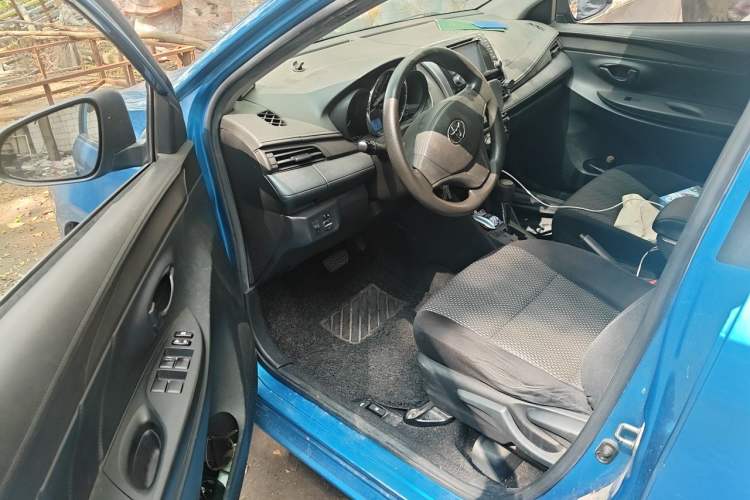 Used Toyota Vios 2014 1.3L Automatic Standard Edition Driver Seat