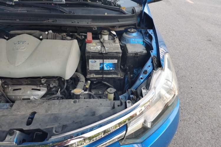 Used Toyota Vios 2014 1.5L Automatic ZhiZhen Edition Engine Bay Left