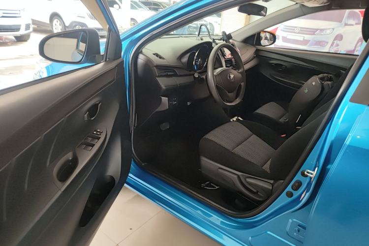 Used Toyota Vios 2014 1.5L Automatic ZhiZhen Edition Interior 3
