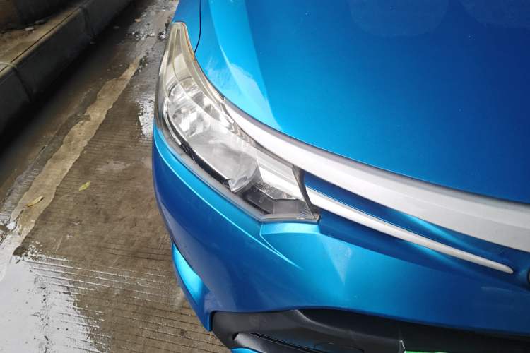 Used Toyota Vios 2014 1.3L Automatic Standard Edition Right Front Headlight